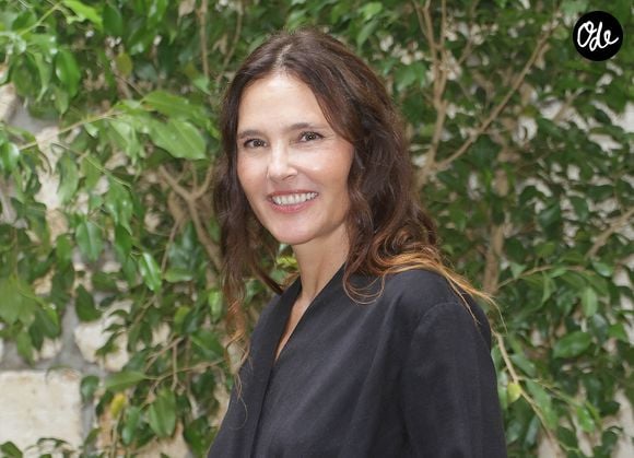 Dans un entretien accordé à Psychologies, l’actrice est revenue sur son enfance à Aubervilliers, auprès de ses parents commerçants.

Virginie Ledoyen - Photocall de la série "Le Rouge et le Noir" lors de la 19ème édition du festival du film francophone d'Angoulême. © Coadic Guirec / Bestimage