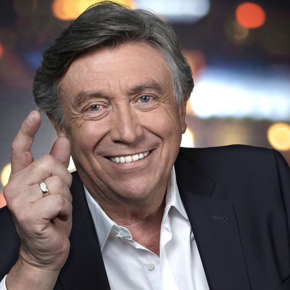 Dans quelques jours, Jacques Legros fera ses adieux à l'antenne. 

Portrait de Jacques Legros lors de l'enregistrement de l'émission "Chez Jordan" à Paris le 29 avril 2022.

© Cédric Perrin / Bestimage