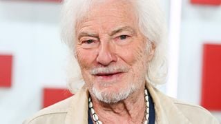 Hugues Aufray, 97 ans : après le report de son concert, son producteur sort du silence et donne de ses nouvelles