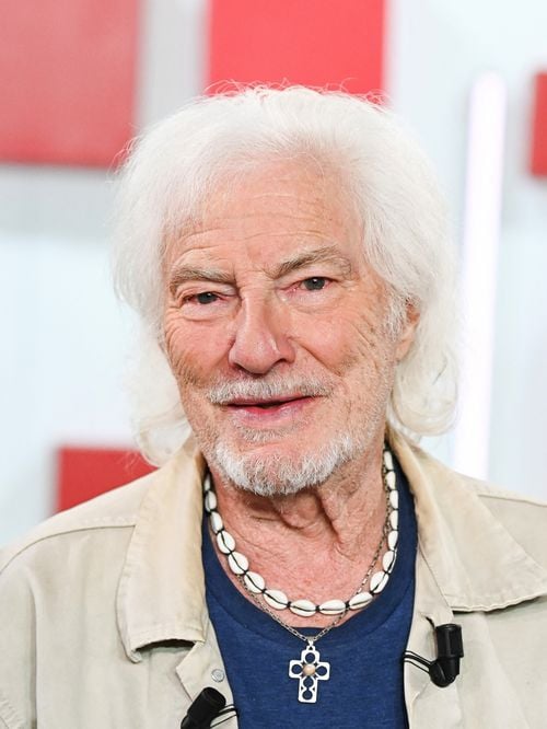 Hugues Aufray, 97 ans : après le report de son concert, son producteur sort du silence et donne de ses nouvelles