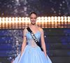 À 23 ans, la jeune Tahitienne, originaire des îles Marquises, a conquis à la fois le cœur du public et celui du jury par son élégance et sa présence lumineuse.

Election de Miss France 2026 sur TF1. David Niviere/SIPA via Bestimage