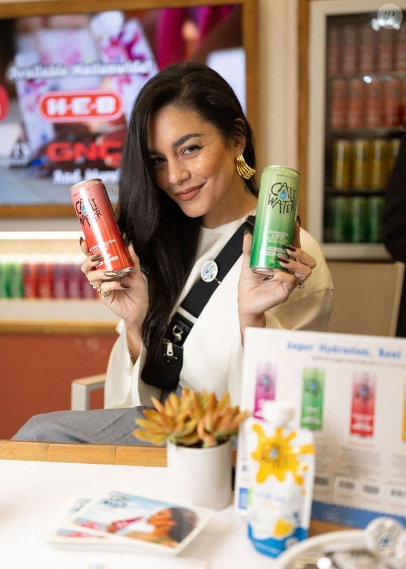 Vanessa Hudgens à l'Expo West pour la marque Caliwater Cactus Water à Anaheim, CA, USA le 6 mars 2025. Photo par Rachpoot/INSTARimages/ABACAPRESS.COM