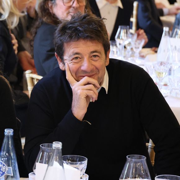 Patrick Bruel lors de la nomination de Stéphane Bern comme Pape du Patrimoine lors de la Saint Clément au restaurant Alain Ducasse Baccarat, à Paris, France, le 20 novembre 2025. © Denis Guignebourg/Bestimage