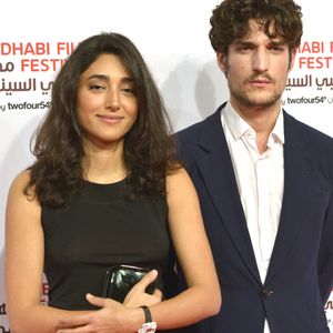 L'actrice Golshifteh Farahani et l'acteur français Louis Garrel ont vécu ensemble une belle histoire...

L'actrice iranienne Golshifteh Farahani et l'acteur français Louis Garrel arrivent pour la projection du film « My Sweet Pepper Land » à l'Emirates Palace, à Abou Dhabi, aux Émirats arabes unis, dans le cadre du 7e Festival du film d'Abou Dhabi. Photo : Ammar Abd Rabbo/ABACAPRESS.COM