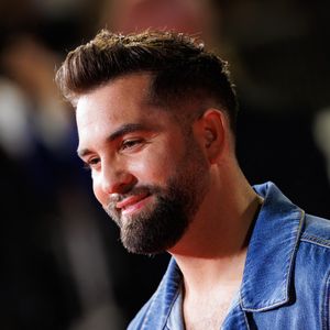 "T’imagines, je n’aurais pas pu vivre ça, ce petit bonheur dans mes bras", a-t-il poursuivi, réalisant la chance qu’il a de connaître ce bonheur après avoir frôlé le pire. 

Kendji Girac assiste aux 26e NRJ Music Awards au Palais des Festivals le 1er novembre 2024 à Cannes, France. Photo par Anne Barson/ABACAPRESS.COM