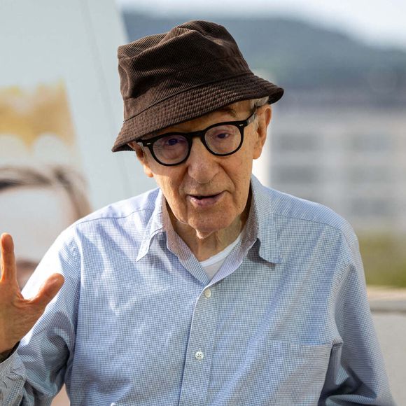 Dans une interview accordée à "Paris Match", Woody Allen confie encore travaillé 7 jours sur 7

Le réalisateur Woody Allen pose lors du photocall du film 'Une question de chance', à l'hôtel ME Barcelona, le 18 septembre 2023, à Barcelone, Catalogne (Espagne). Photo par Lorena Sopena/Europa Press/ABACAPRESS.COM