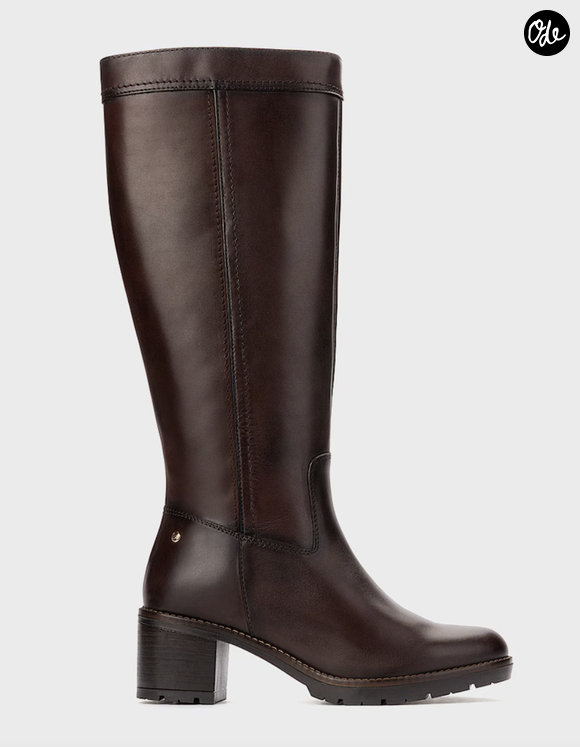 Une référence en cuir marron signée Pikolinos fait actuellement sensation.