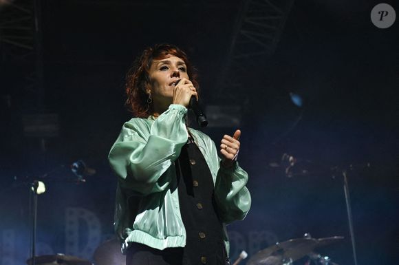 ZAZ se produit lors du Paris Paradis Festival à Paris, France, le 24 septembre 2021, "produit avec l'aide du Parc de la Villette".
Photo par Christophe Meng / ABACAPRESS.COM