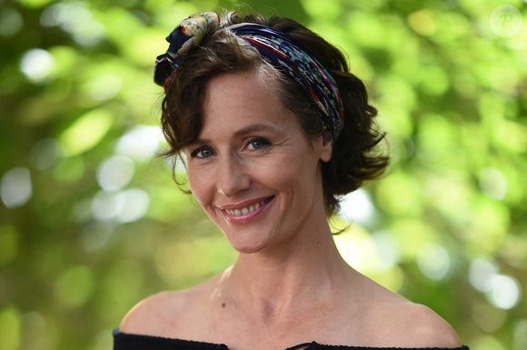 L'actrice Cécile de France assiste au photocall de La Passagère the lors du 15ème Festival du Film Francophone d'Angoulême, le 28 août 2022 à Angoulême, France. Photo par Franck Castel/Abaca