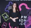 L'animatrice a alors présenté SaferPhone, une offre d'Orange destinée aux jeunes qui permet aux parents de filtrer les contenus inadaptés, de gérer le temps d'écran ou encore d'être alertés en cas de cyberharcèlement.

Karine Ferri - Dîner des 40 ans du bijoutier "APM Monaco" à l'hôtel Plaza Athénée à Paris, France, le 14 décembre 2022. © Rachid Bellak/Bestimage