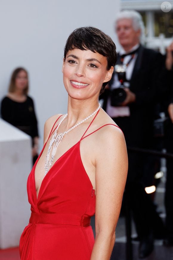 Bérénice Bejo - Montée des marches du film « La plus précieuse des marchandises  » lors du 77ème Festival International du Film de Cannes, au Palais des Festivals à Cannes. Le 24 mai 2024
© Jacovides-Moreau / Bestimage