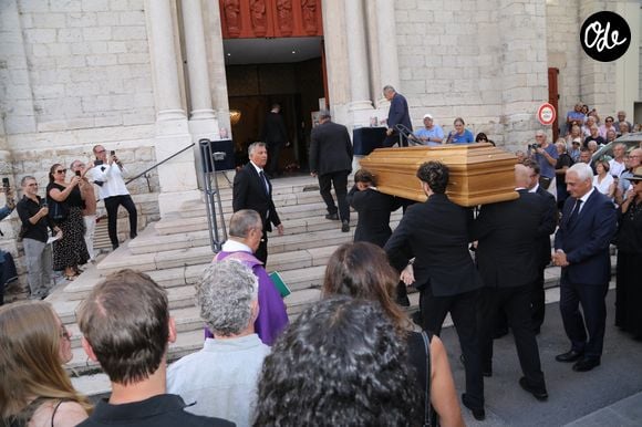 Illustrations lors des obsèques de Philippe Bouvard en l'église Notre-Dame de Bon Voyage à Cannes, le 31 août 2026.
© Chavaroche-Guignebourg / Bestimage
