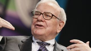 Pour le multimilliardaire Warren Buffet, une page se tourne : à 96 ans, il quitte ses fonctions et son fils prend la relève