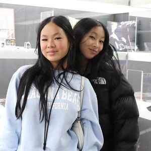 Jade et Joy Hallyday sont les filles de Johnny et Laeticia Hallyday

Exclusif - Les filles de L.Hallyday, Joy et Jade - L.Hallyday et ses proches visitent l'exposition Johnny Hallyday à Bruxelles Expo.
© Dominique Jacovides / Bestimage