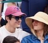 En légende, ces quelques mots écrits en anglais : "Notre premier featuring sort très bientôt" accompagnés d'un émoji petit poussin sorti d'un oeuf

Kungs et Ivanka Smilenko - Célébrités en tribunes des Internationaux de France de tennis de Roland Garros 2023 à Paris le 11 juin 2023. © Jacovides-Moreau/Bestimage