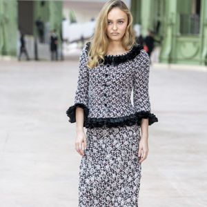 Lily-Rose Depp au défilé Chanel au Grand Palais, "Collection Haute Couture Printemps/Eté 2025" lors de la Fashion Week de Paris (PFW), le 28 janvier 2025. 
© Olivier Borde / Bestimage