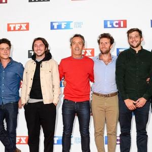 Et l'animateur s'est voulu très transparent sur "Quotidien" et les différentes expériences qu'il y a vécues.

L'équipe de l'émission "Quotidien" : Salhia Brakhlia, Julien Bellver, Martin Weill, Etienne Carbonnier, Yann Barthès, Pablo Mira, Paul Larrouturou, Azzeddine Ahmed-Chaouch et Alison Wheeler - Soirée de rentrée 2019 de TF1 au Palais de Tokyo à Paris, le 9 septembre 2019. © Pierre Perusseau/Bestimage