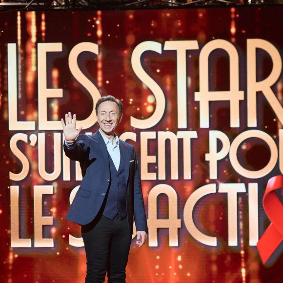 Exclusif - Stephane Bern lors de l’enregistrement de l’émission “Les stars s’unissent pour le Sidaction” au théâtre Marigny à Paris, France, le 11 mars 2025. L’émission sera diffusée en prime le 22 mars sur France 2. © Guirec-Moreau/ Bestimage