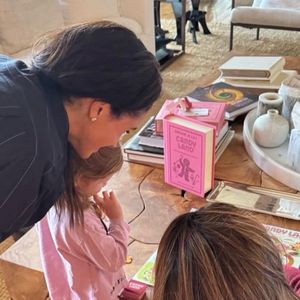 Meghan Markle avec sa fille Lilibet sur Instagram.