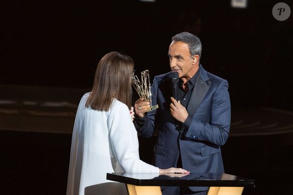 Nikos Aliagas, Nana Mouskouri reçoivent une Victoire d'honneur lors de la 41ème cérémonie des Victoires de la Musique à La Seine Musicale le 13 février 2026 à Boulogne-Billancourt, France. Photo de Nasser Berzane/ABACAPRESS.COM