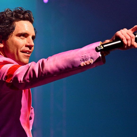 Mika, l'auteur-compositeur-interprète, musicien et acteur libano-américano-britannique, en concert sur la scène du Grand Auditorium du Palais des Festivals de Cannes dans le cadre du MIDEM 2025 le 30 janvier 2025. © Bruno Bebert/Bestimage