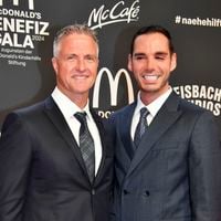 Michael Schumacher : Son frère Ralf en vacances avec son compagnon français dans un pays prisé pour une activité précise