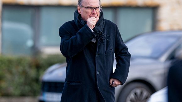 Cet animateur télé devenu star dans les campings s'en prend à son remplaçant sur France 3