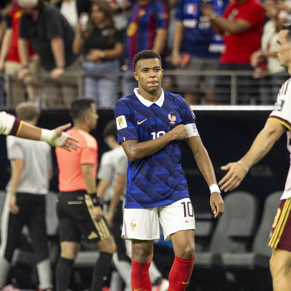 Une citation d'Albert Camus résonne particulièrement après cette rencontre.

Kylian Mbappe  - Match de demi-finale "France - Espagne (2-0)" lors de la Coupe du Monde FIFA 2026 (FIFA World Cup 2026), le 14 juillet 2026. Elyxandro Cegarra / PsnewZ / Bestimage