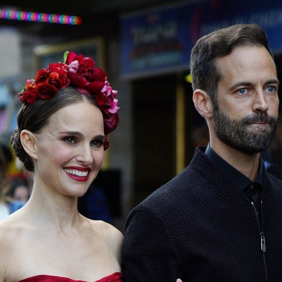 Natalie Portman et Benjamin Millepied arrivent à la première du film "Thor : Love and Thunder" à Londres, le 5 juillet 2022.