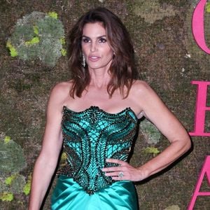 Cindy Crawford - Photocall de la soirée "The Green Carpet Fashion Awards" au théâtre "Alla Scala" lors de la fashion week de Milan. Le 23 septembre 2018 
Backgrid UK/ Bestimage