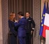 La cérémonie, intime mais prestigieuse, s’est déroulée pendant la Fashion Week de Paris. Stella McCartney était entourée de sa famille et proches.

Stella McCartney, Emmanuel Macron - La créatrice S.McCartney est faite Chevalier de la Légion d'honneur par le président français E.Macron au palais de l'Elysée à Paris, le 5 mars 2026, lors de la Fashion Week à Paris. Cette distinction salue son parcours ainsi que son engagement dans l'univers de la création et de la mode.