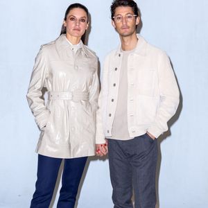 Pierre Niney et sa compagne Natasha Andrews - Photocall du défilé de mode Hommes "AMI" prêt-à-porter automne-hiver 2023/2024 lors de la fashion week de Paris. Le 19 janvier 2023
© Olivier Borde / Bestimage