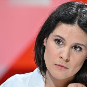 Marine Le Pen lors de l'émission Face à Face avec Apolline de Malherbe organisée par BFM à Paris, France le 6 mai 2024. Photo par Tomas Stevens/ABACAPRESS.COM