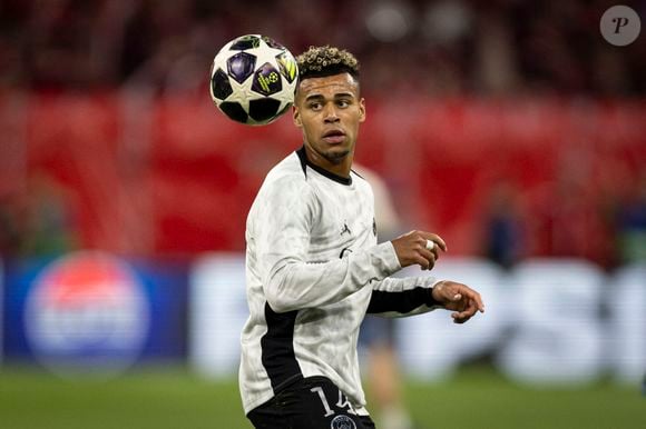 Si les qualités de Désiré Doué sur le terrain ne sont plus à prouver, le jeune sportif de 20 ans est aussi un homme d’affaires qui n’oublie pas d’où il vient.

Désiré Doué 14 (Paris Saint-Germain) - Match retour de la demi-finale de la Ligue Des Champions 2025-2026 (LDC) " Bayern Munich - Paris Saint-Germain (PSG) (1-1)" à Munich en Allemagne le 6 mai 2026. © Elyxandro Cegarra/PsnewZ/Bestimage