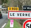 Ces dernières ont permis de constater des tensions entre les parents et les grands-parents maternels d'Emile
Illustrations au Vernet dans les Alpes-de-Haute-Provence dans le cadre de la disparition du petit Emile en juillet 2023 dont une partie des ossements ont été retrouvés.
Le 4 avril 2024.
© Romain Doucelin / Bestimage