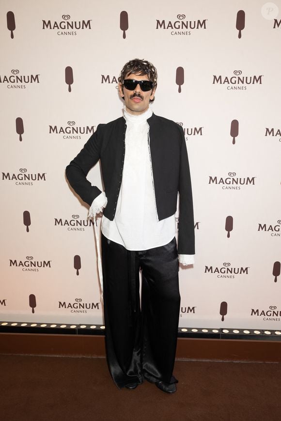 Lucky Love au photocall de la Plage Magnum lors du 78eme Festival de Cannes, 16 mai 2025.

Photo : Jeremy Melloul / Bestimage