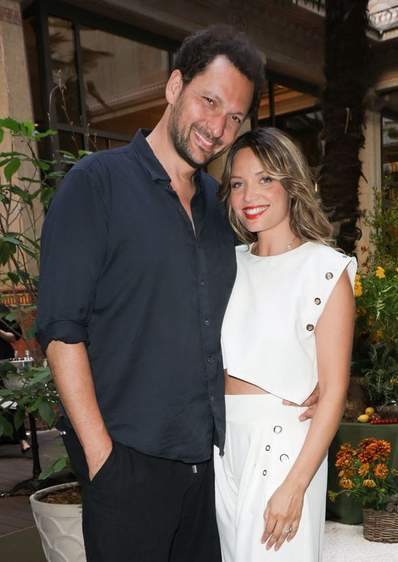 Exclusif - Éric Antoine et sa compagne Gennifer Demey lors de l'inauguration Le Patio by Norbert Tarayre au Prince de Galles à Paris, France, le 4 juillet 2025. © Coadic Guirec/Bestimage