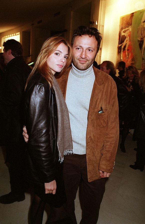 Maman de Samuel, l'aîné d'Arthur, Léa Vigny a radicalement changé de vie. Après le mannequinat et la comédie, elle est devenue coach

Arthur et Léa Vigny à la dernière de Notre dame de Paris le 27 janvier 1999 © Rindoff - Guirec - Bestimage