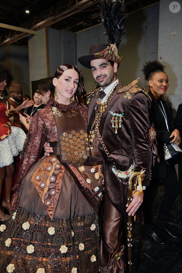 Ana Riera, Christophe Licata - Backstage du défilé d'ouverture du salon du chocolat 2024 à Paris porte de Versailles en faveur de l’association Mécénat Chirurgie Cardiaque à Paris le 29 octobre 2024. © Perusseau-Veeren/Bestimage