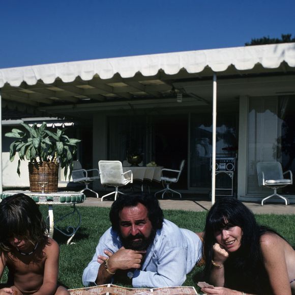 Archives - De gauche à droite: Cédric et Alexandre aux côtés de leurs parents, Richard Anthony et Sabine Alain Canu via Bestimage