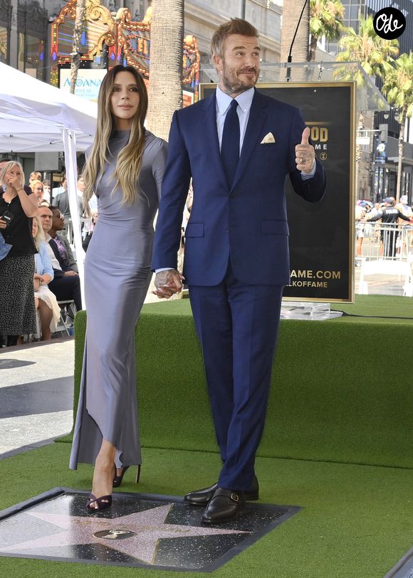 L'ancienne star du football britannique David Beckham (à droite) est accompagné de son épouse Victoria Beckham lors d'une cérémonie de dévoilement en son honneur, à l'occasion de l'attribution de la 2 849e étoile sur le Hollywood Walk of Fame à Los Angeles, le vendredi 12 juin 2026. Photo de Jim Ruymen/UPI/ABACAPRESS.COM