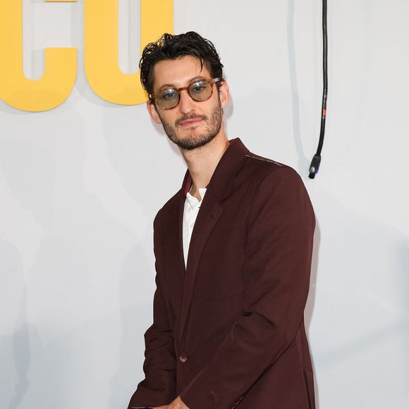 Pierre Niney à l'avant première de la série Netflix "Fiasco" au cinéma UGC Normandie à Paris le 29 avril 2024. Crédit Coadic Guirec/Bestimage