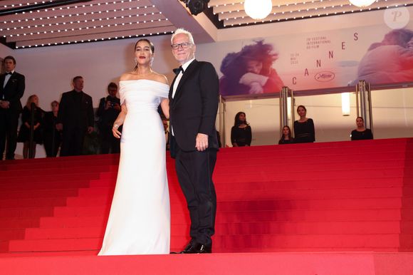 Leïla Bekhti et Thierry Frémaux - Montée des marches du film « Alpha » lors du 78ème Festival International du Film de Cannes, au Palais des Festivals à Cannes. Le 19 mai 2025
© Jacovides-Moreau / Bestimage
