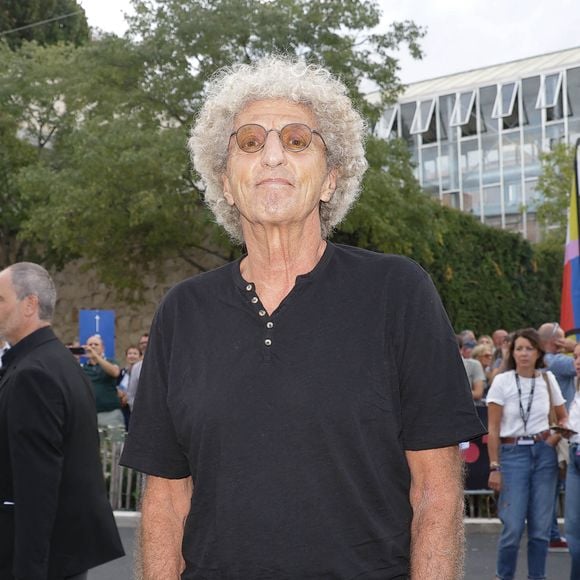 "Il y a pour moi deux hommes. Il y a l'homme dont je lis l'histoire ahurissante dans les médias", a-t-il premièrement déclaré

Elie Chouraqui - Arrivées des personnalités lors de la 19ème édition du festival du film francophone d'Angoulême le 25 août 2026. © Coadic Guirec / Bestimage