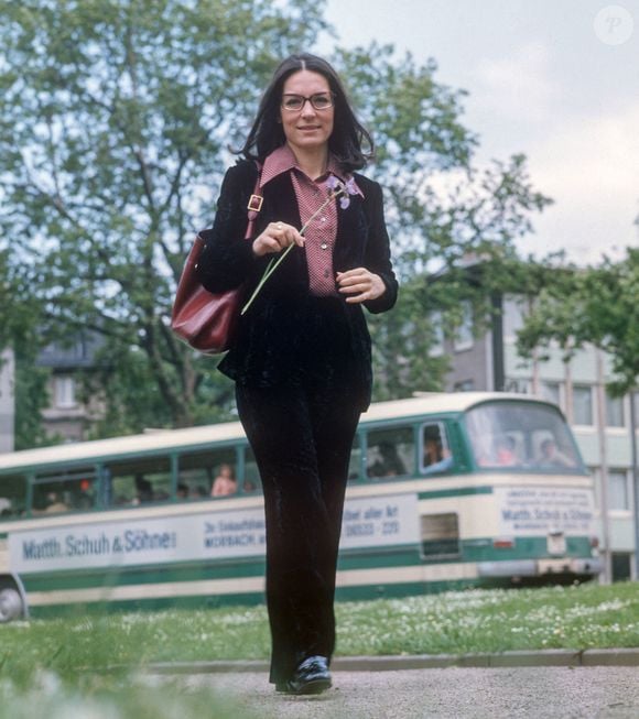 Nana Mouskouri en mai 1972. La chanteuse et femme politique grecque est née le 13 octobre 1934. Photo par DPA/ABACAPRESS.COM