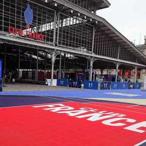 Elle a eu en charge le Club de France durant les JO de Paris

Relais de la Flamme Olympique au Club France à Paris, le 26 juillet 2024.