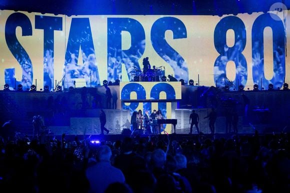 Gilbert Montagne se produisant lors du concert Stars 80 au Stade de France près de Paris, France, le 09 mai 2015. Photo par Audrey Poree/ABACAPRESS.COM