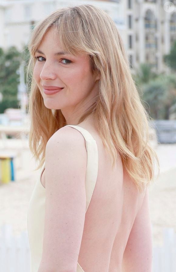 Louise Bourgoin - La 8ème édition du festival CANNESERIES à Cannes lundi 28 avril 2025. © Christophe Aubert via Bestimage
