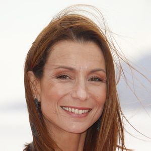 Jennifer Lauret mène une vie comblée. 

Jennifer Lauret de Demain nous appartient © Christophe Aubert via Bestimage