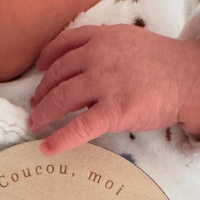 La tribu Koh-Lanta s'agrandit ! Un nouveau bébé au doux prénom est né, l'aventurière aux anges